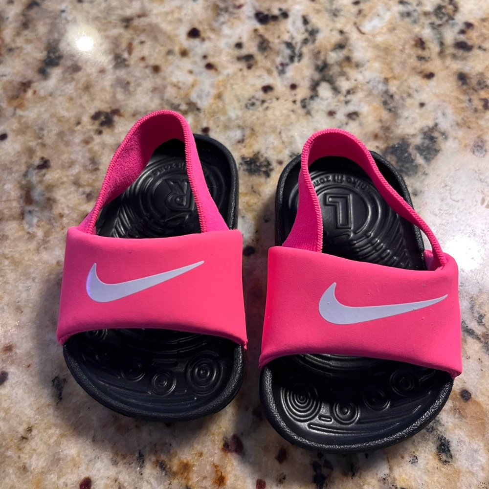 Nike Kawa Kids Bright Pink Slide Sandals